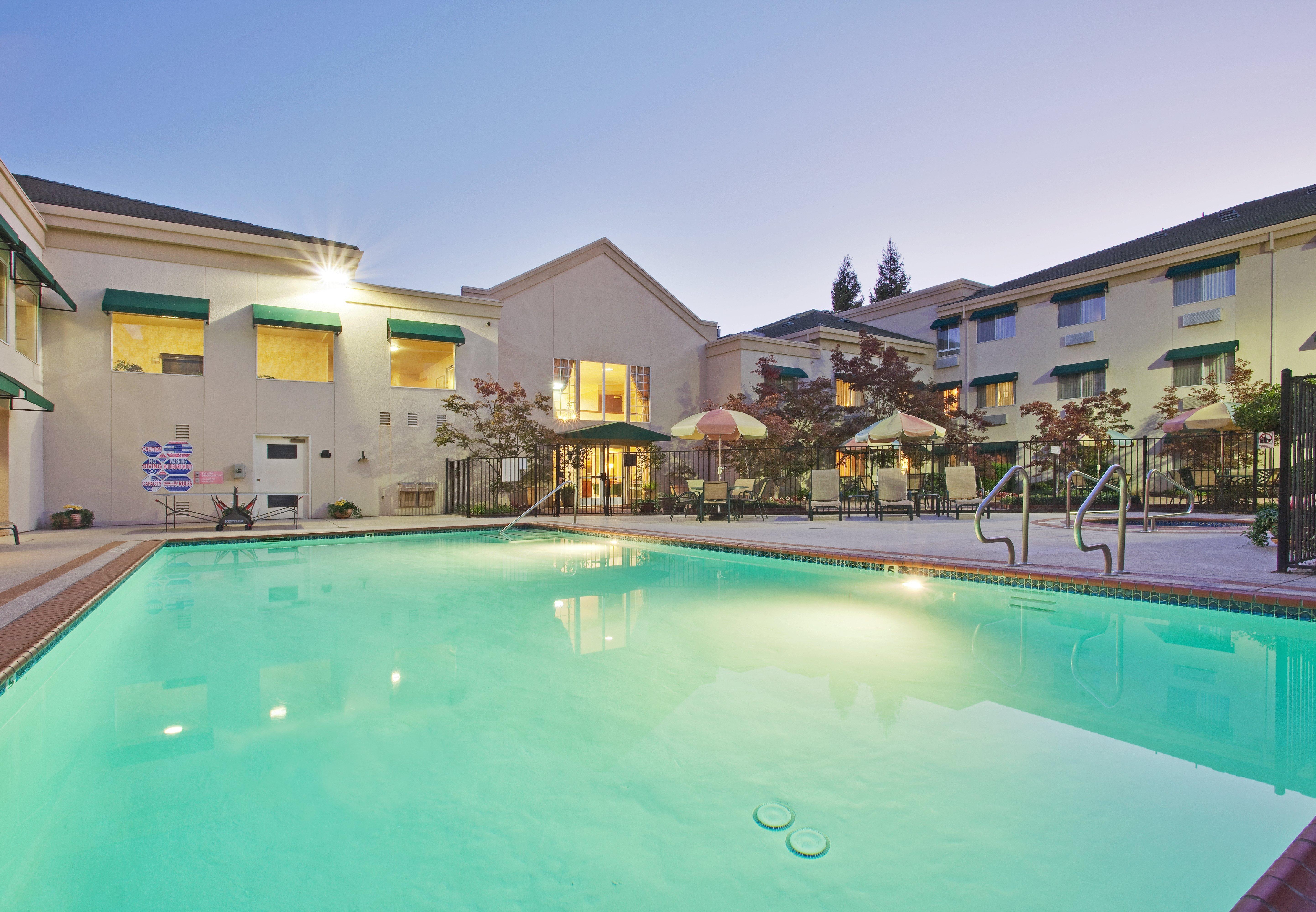 Holiday Inn Auburn By Ihg Exteriér fotografie